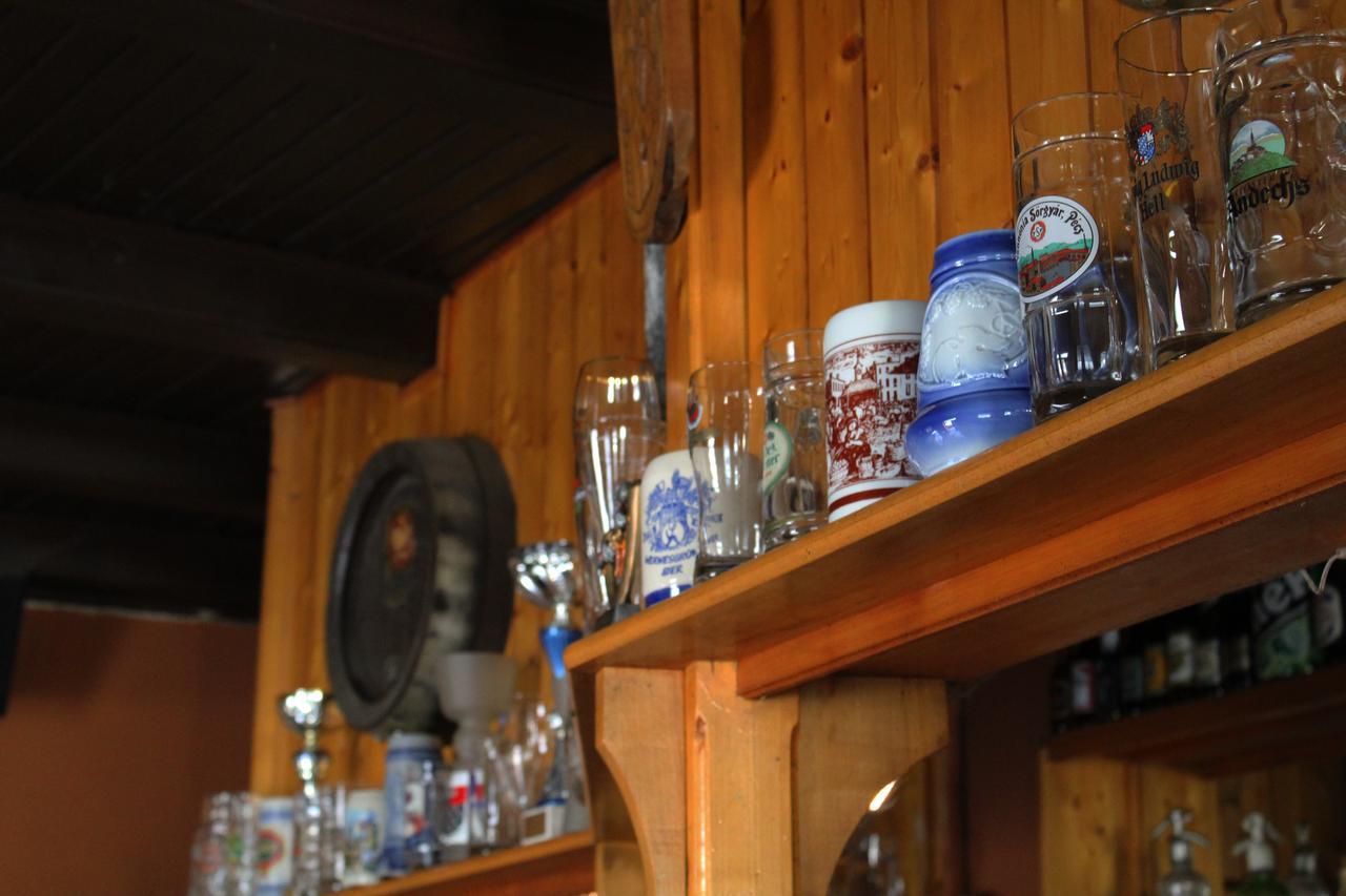 PilisvörösvárGilde Panzio住宿加早餐旅馆 外观 照片